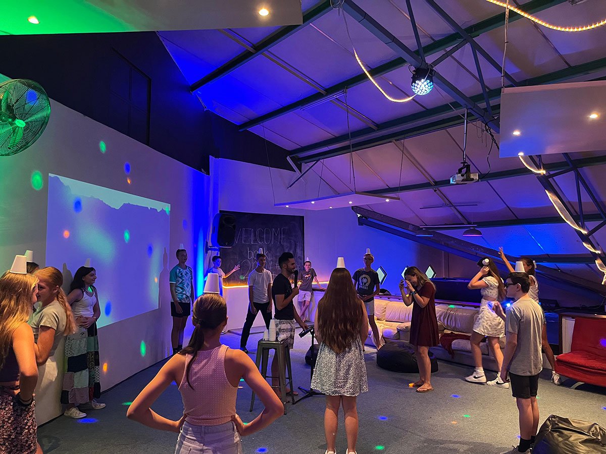 Corpus Christi Hartklop - Tienerbediening